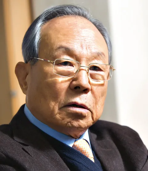 박관용 제7대 상임의장 프로필 사진